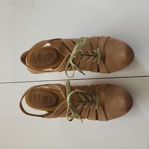 Anthropologie Latigo Cali Lace-up Clogs Tan Leather Wooden Sole Size 9.5 M NEW